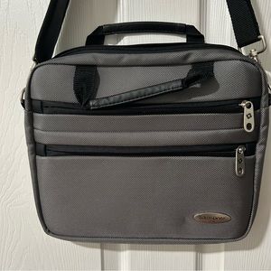 Samsonite slim laptop bag. Gray. VG used condition.Double zipper pocket on front
